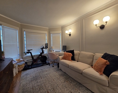 2742 N Hampden Street - Photo Thumbnail 4