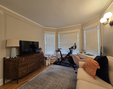 2742 N Hampden Street - Photo Thumbnail 5