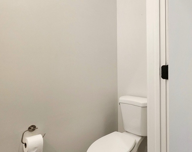 1348 W Roscoe Street - Photo Thumbnail 8