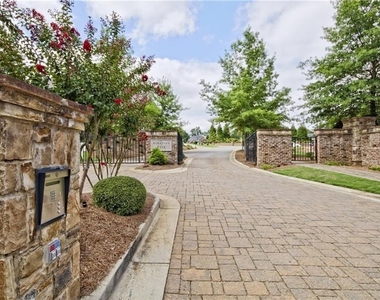 1330 Atherton Park - Photo Thumbnail 3