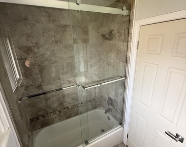 4014 Euclid Lane - Photo Thumbnail 15