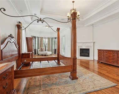 343 Summer Garden Drive - Photo Thumbnail 38