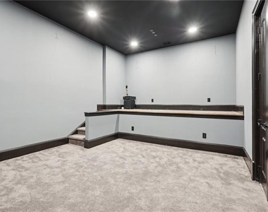 343 Summer Garden Drive - Photo Thumbnail 65