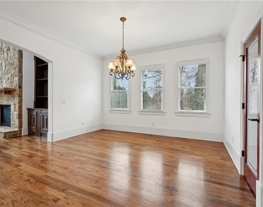 343 Summer Garden Drive - Photo Thumbnail 13