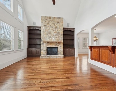 343 Summer Garden Drive - Photo Thumbnail 14