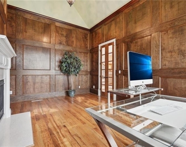 343 Summer Garden Drive - Photo Thumbnail 35