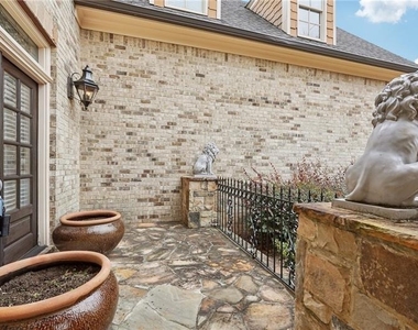343 Summer Garden Drive - Photo Thumbnail 76