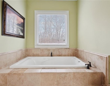 343 Summer Garden Drive - Photo Thumbnail 45