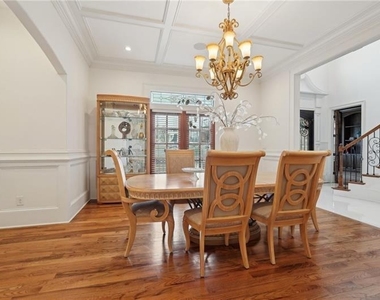 343 Summer Garden Drive - Photo Thumbnail 20