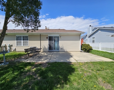 1820 77th Street - Photo Thumbnail 13