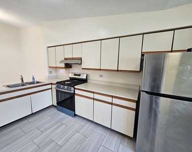 1820 77th Street - Photo Thumbnail 4