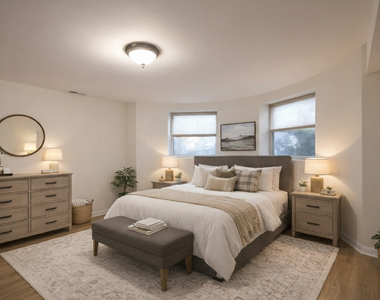 1223 E 52nd Street - Photo Thumbnail 8