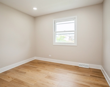 1401 Volkamer Trail - Photo Thumbnail 13