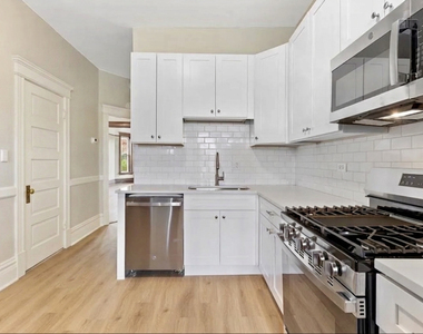 3751 N Clifton Avenue - Photo Thumbnail 8