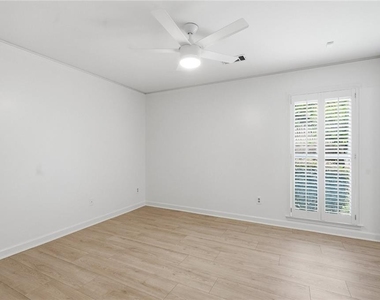 330 Carybell Lane - Photo Thumbnail 20