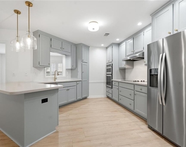 330 Carybell Lane - Photo Thumbnail 12