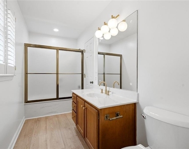 330 Carybell Lane - Photo Thumbnail 18