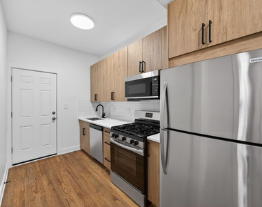 2154 W Arthur Avenue - Photo Thumbnail 1