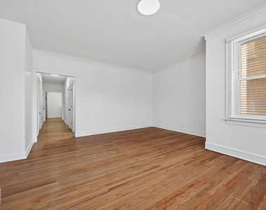 2154 W Arthur Avenue - Photo Thumbnail 4