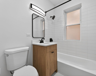 2154 W Arthur Avenue - Photo Thumbnail 11
