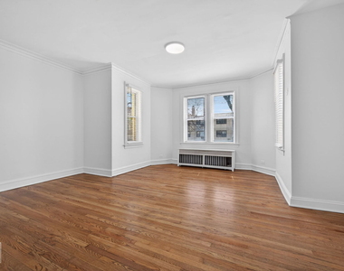 2154 W Arthur Avenue - Photo Thumbnail 6