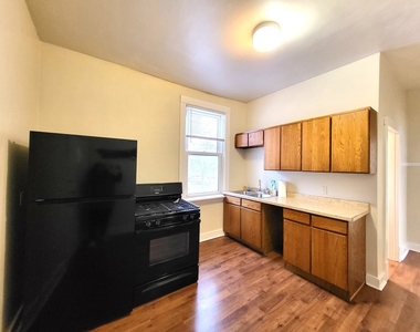 38381 N 6th Avenue - Photo Thumbnail 12