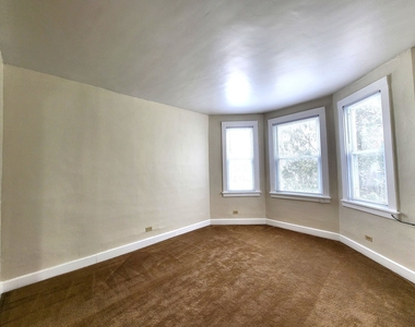 38381 N 6th Avenue - Photo Thumbnail 3