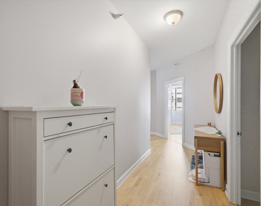 451 W Huron Street - Photo Thumbnail 20