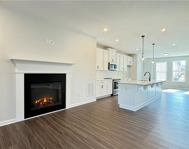 1475 Creekside Circle Nw - Photo Thumbnail 13