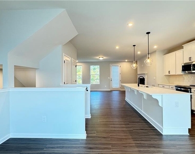 1475 Creekside Circle Nw - Photo Thumbnail 11