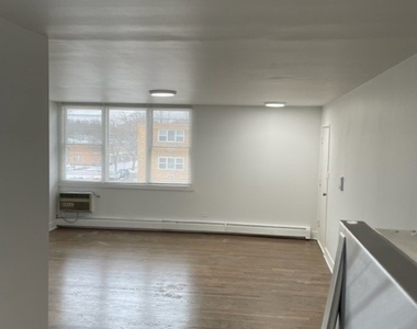 2515 W Jerome Street - Photo Thumbnail 4