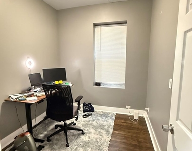 1019 N Ridgeway Avenue - Photo Thumbnail 10