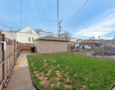 1019 N Ridgeway Avenue - Photo Thumbnail 20