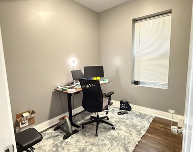 1019 N Ridgeway Avenue - Photo Thumbnail 9