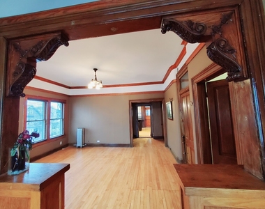 2334 N Campbell Avenue - Photo Thumbnail 4