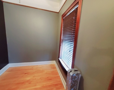 2334 N Campbell Avenue - Photo Thumbnail 3