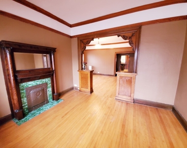 2334 N Campbell Avenue - Photo Thumbnail 14