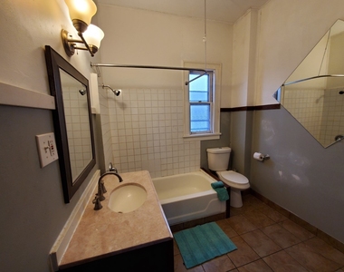 2334 N Campbell Avenue - Photo Thumbnail 15
