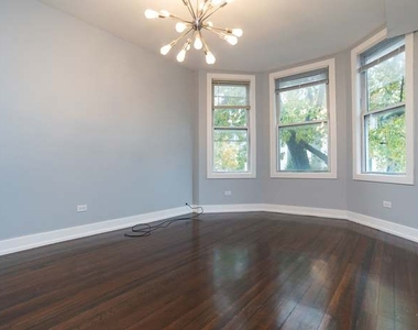2657 N Ridgeway Avenue - Photo Thumbnail 2
