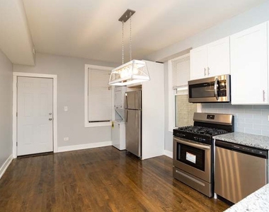 2657 N Ridgeway Avenue - Photo Thumbnail 3