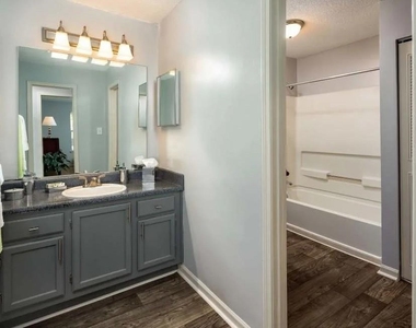50 Evergreen Way - Photo Thumbnail 4