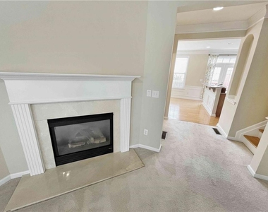 306 Mony Stone Court Se - Photo Thumbnail 6
