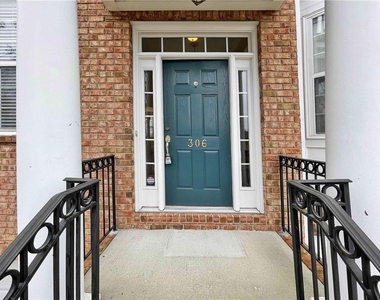 306 Mony Stone Court Se - Photo Thumbnail 1