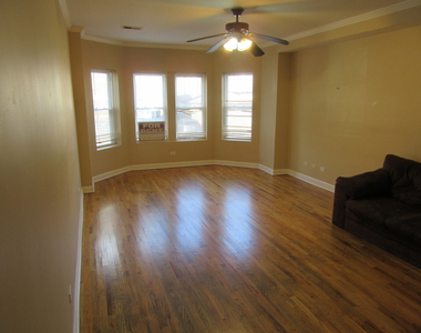 2251 W Rosemont Avenue - Photo Thumbnail 2