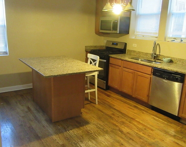 2251 W Rosemont Avenue - Photo Thumbnail 5