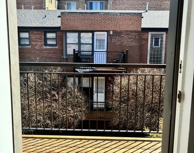 7320 N Winchester Avenue - Photo Thumbnail 9