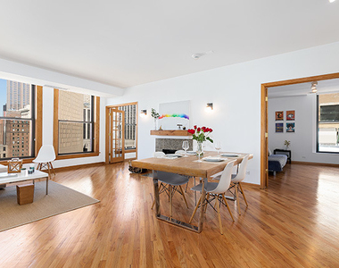 431 S Dearborn Street - Photo Thumbnail 8