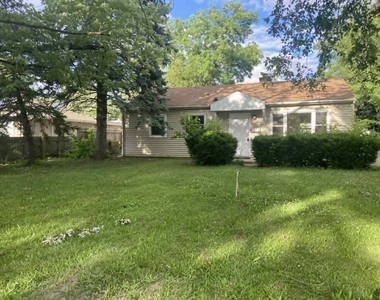 212 Romayne Avenue - Photo Thumbnail 4