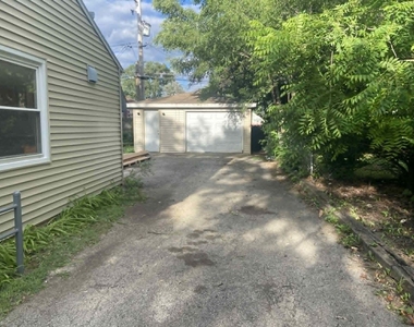 212 Romayne Avenue - Photo Thumbnail 5