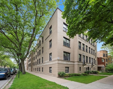 6300 N Rockwell Street - Photo Thumbnail 22